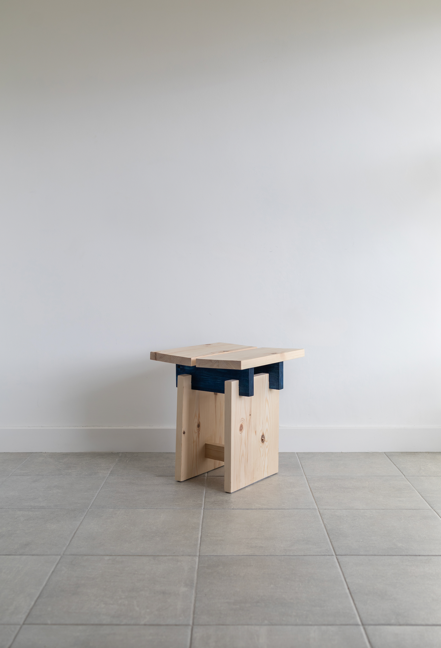 Pino Stool