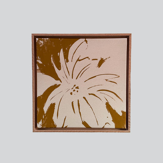 ‘Blodeuo’ in Natural Yellow Ochre