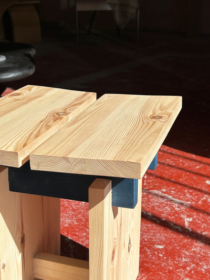 Pino Stool