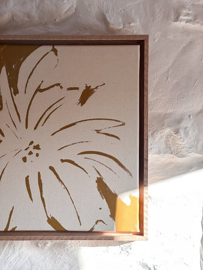 ‘Blodeuo’ in Natural Yellow Ochre