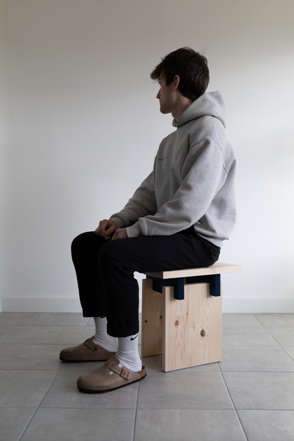 Pino Stool